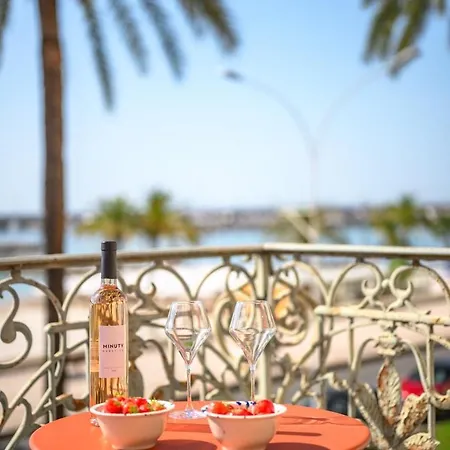 Les Sablettes Bord De Terrasse * Menton